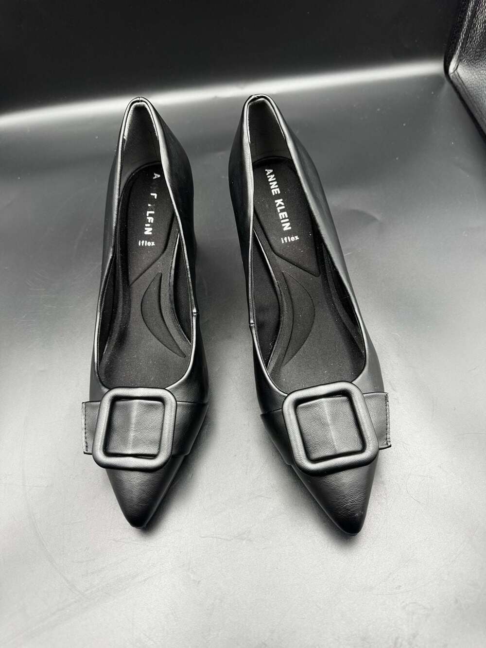 Anne Klein Bentley iFlex Black Pointed Toe Block Heel Pumps Size 9